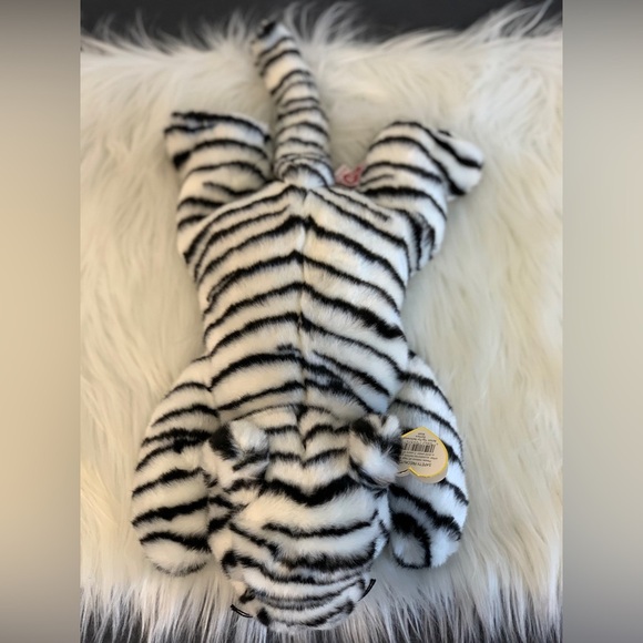 Ty (19) Black and White Striped Stuffed White Tiger - Picture 10 of 10
